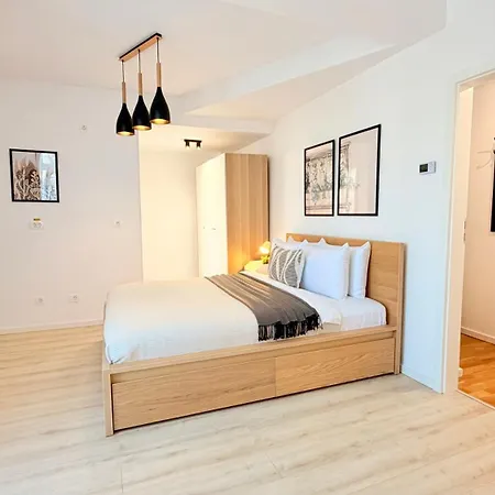 Heart Of - Stylish 2br With Balcony 아파트 부쿠레슈티