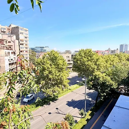 Heart Of - Stylish 2br With Balcony